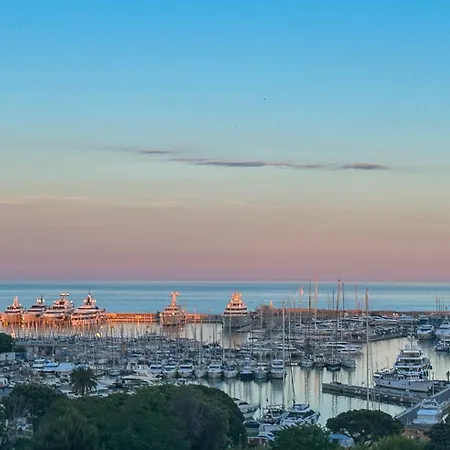 Vue Mer, Face Port, Proximite Centre Et *